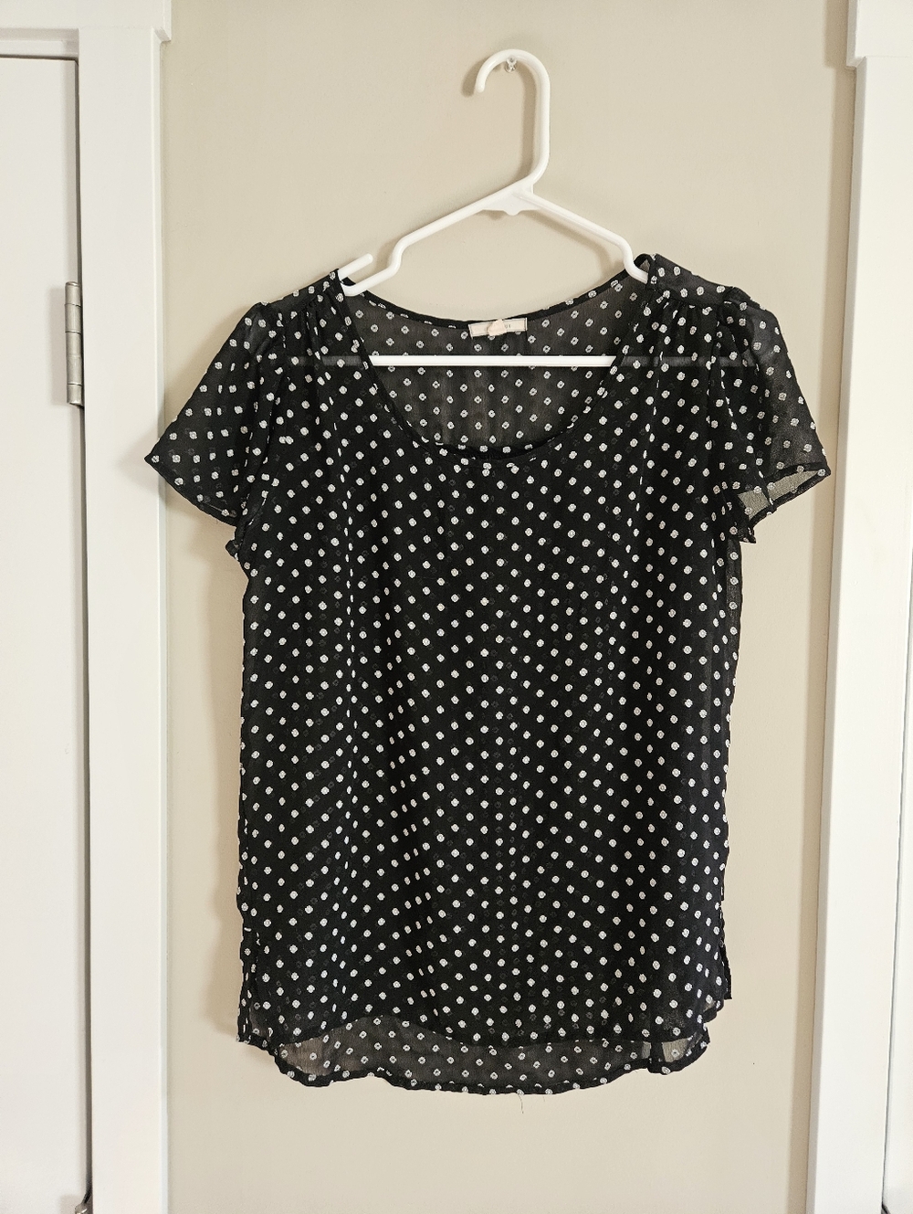 Pleoine Women's Black Polka Dot Short Sleeve Blouse Small Flowy Office Summer T
